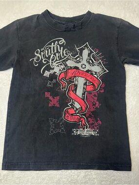 VTG Southpole Faded T-Shirt Boys 7 Black Cross Graphic Y2K Skater Goth